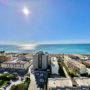 https://precioso-piso-de-lujo3-dormitorios-frente-al-mar.1costadelsol.com